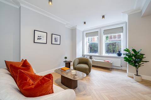 undefined, Hamlet Gardens Kings Street London W6 0SP