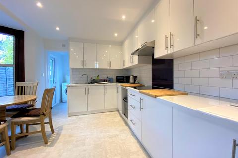 undefined, Graveney Road, LONDON