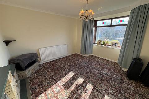 3 bedroom semi-detached house for sale, Wyke Crescent, Wyke, Bradford