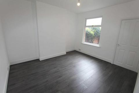 3 bedroom house to rent, Charlotte Street, RUGBY