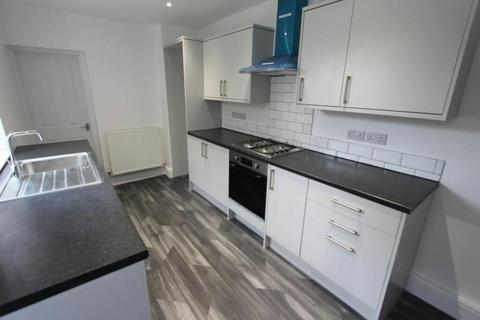 3 bedroom house to rent, Charlotte Street, RUGBY