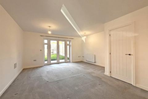 3 bedroom semi-detached house for sale, Dymond Drive, The Spinney, Shrewsbury