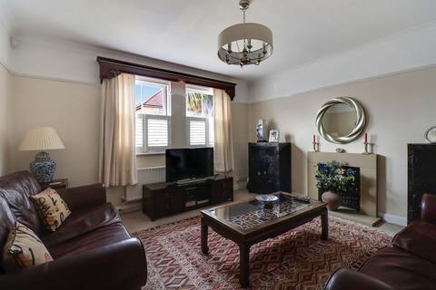 undefined, Pemberton Road, East Molesey, KT8