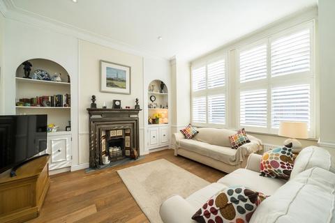 2 bedroom flat for sale, Veronica Road, London SW17
