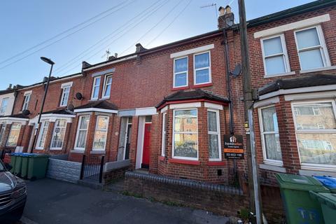 3 bedroom terraced house for sale, Woodside Road, Southampton SO17