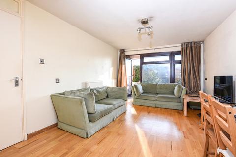 1 bedroom flat to rent, Churchfields, London, E18