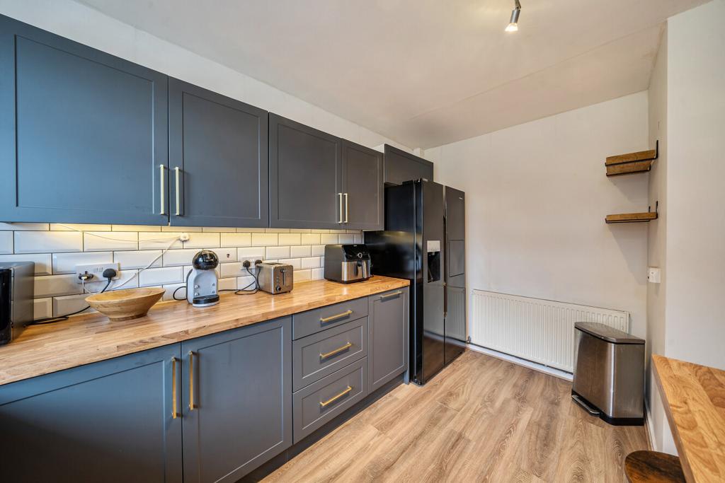 1428776-23-69b821...