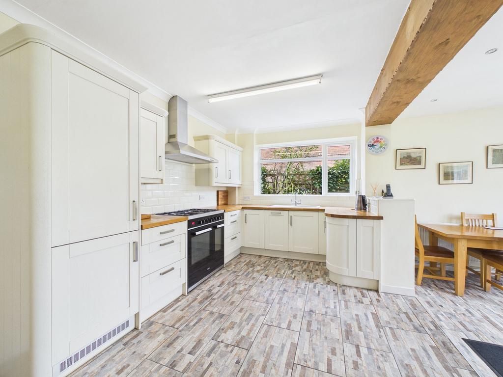 Dining kitchen