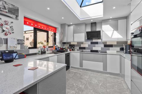 3 bedroom detached bungalow for sale, Drockmill Close, Polegate BN26