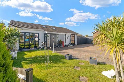 3 bedroom detached bungalow for sale, Drockmill Close, Polegate BN26
