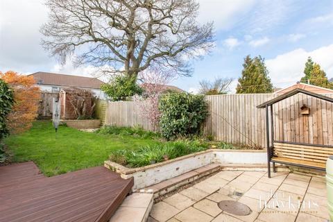 3 bedroom semi-detached house for sale, Victoria Drive, Lyneham