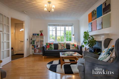 3 bedroom semi-detached house for sale, Victoria Drive, Lyneham