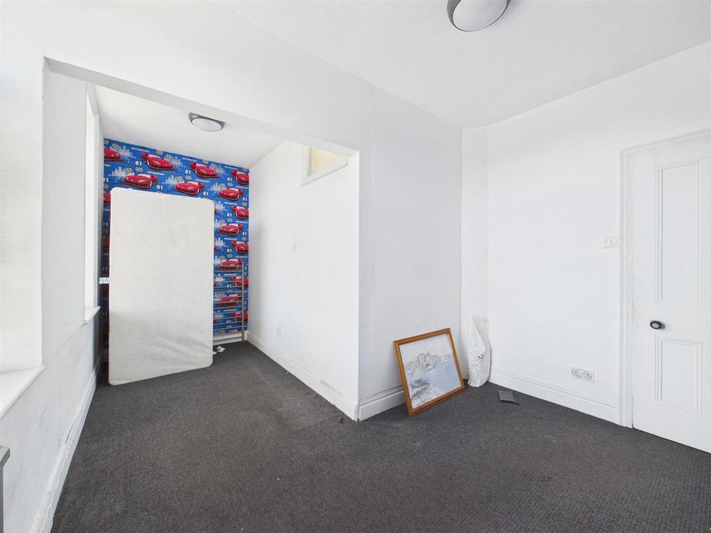 Bedroom: