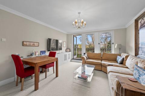 undefined, Willoughby Road, Twickenham, TW1