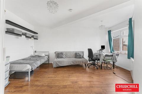 2 bedroom flat for sale, Blake Hall Road, Wanstead