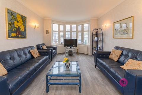 undefined, Rowsley Avenue, London, NW4