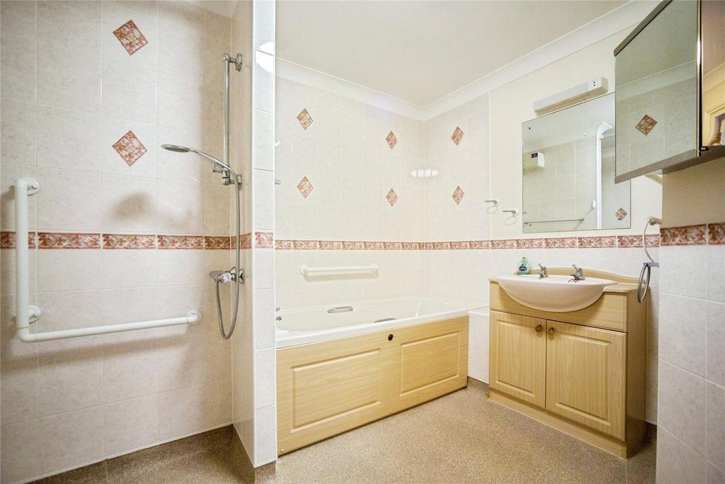 Bath/Wet Room