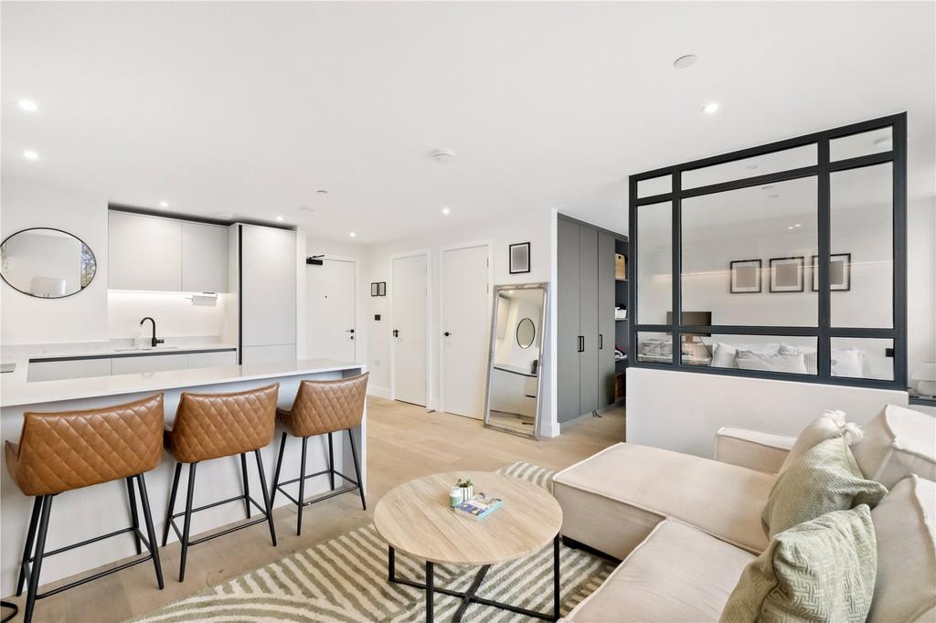 Kitchen/Living Area