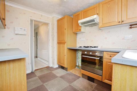 3 bedroom semi-detached house for sale, Fairfield Road, Scunthorpe