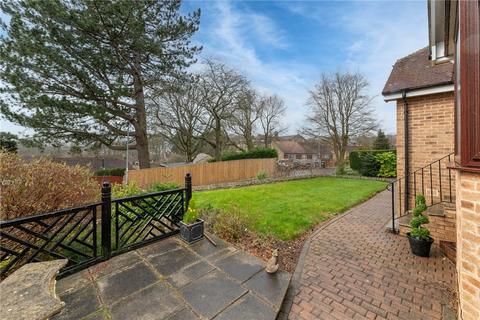 4 bedroom detached house for sale, Stonegate, Bingley, West Yorkshire, BD16