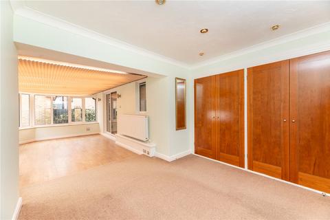 4 bedroom detached house for sale, Stonegate, Bingley, West Yorkshire, BD16