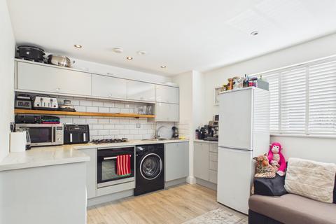 2 bedroom flat for sale, Waterworks Road, Portsmouth PO6