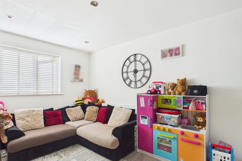 2 bedroom flat for sale, Waterworks Road, Portsmouth PO6