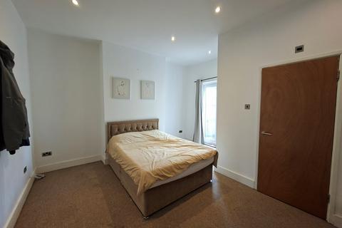 2 bedroom ground floor flat for sale, Fletton Avenue, Peterborough