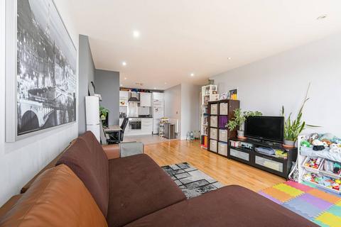 3 bedroom flat for sale, Merryweather Place, Greenwich, London, SE10