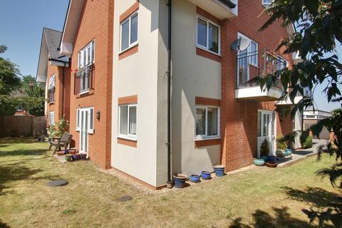2 bedroom ground floor maisonette for sale, Alma Road, Romsey