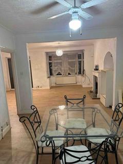 1 bedroom in a house share to rent, Ha3