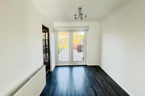 3 bedroom terraced house to rent, Levens Walk, Norley Hall, Wigan, WN5