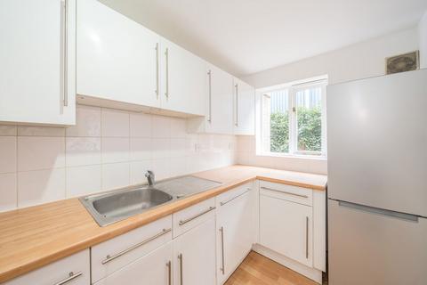 undefined, Varsity Drive, Twickenham TW1