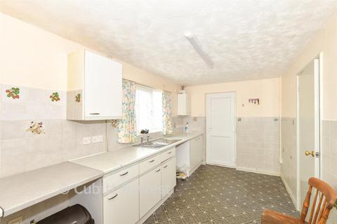 3 bedroom semi-detached house for sale, Manor Way, Uckfield TN22