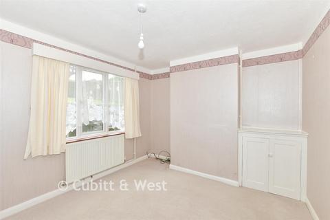 3 bedroom semi-detached house for sale, Manor Way, Uckfield TN22