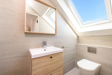 2 bedroom flat to rent, Hamilton Road, Golders Green, London, NW11