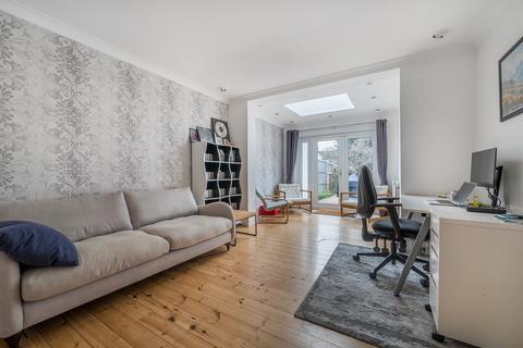3 bedroom terraced house for sale, Edenbridge Road, Enfield