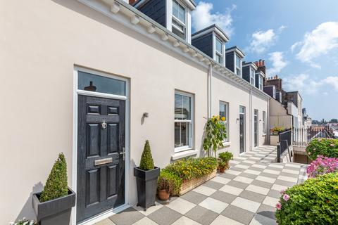 undefined, New Place, St. Peter Port, Guernsey