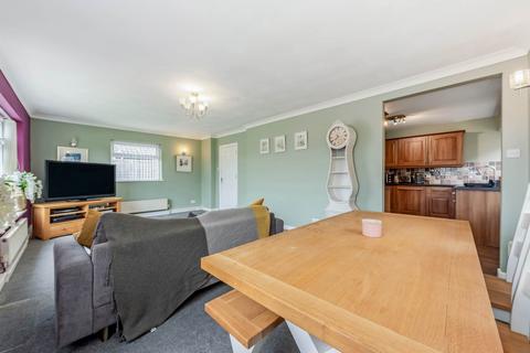 2 bedroom detached bungalow for sale, Grayswood Avenue, Bracklesham Bay, West Sussex, PO20