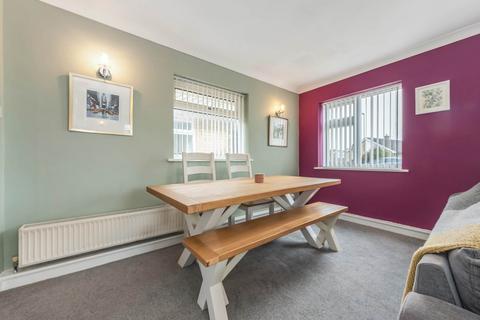 2 bedroom detached bungalow for sale, Grayswood Avenue, Bracklesham Bay, West Sussex, PO20