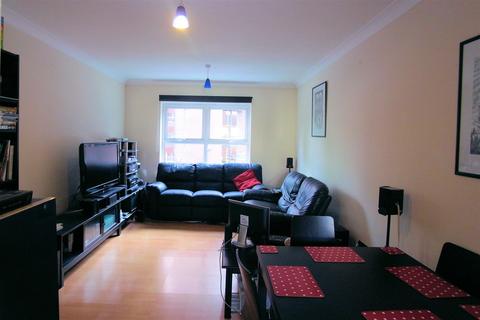 2 bedroom apartment to rent, Burleigh Gardens, Woking, Surrey, GU21