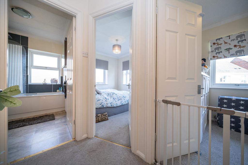 41-Avocet-Way-08419