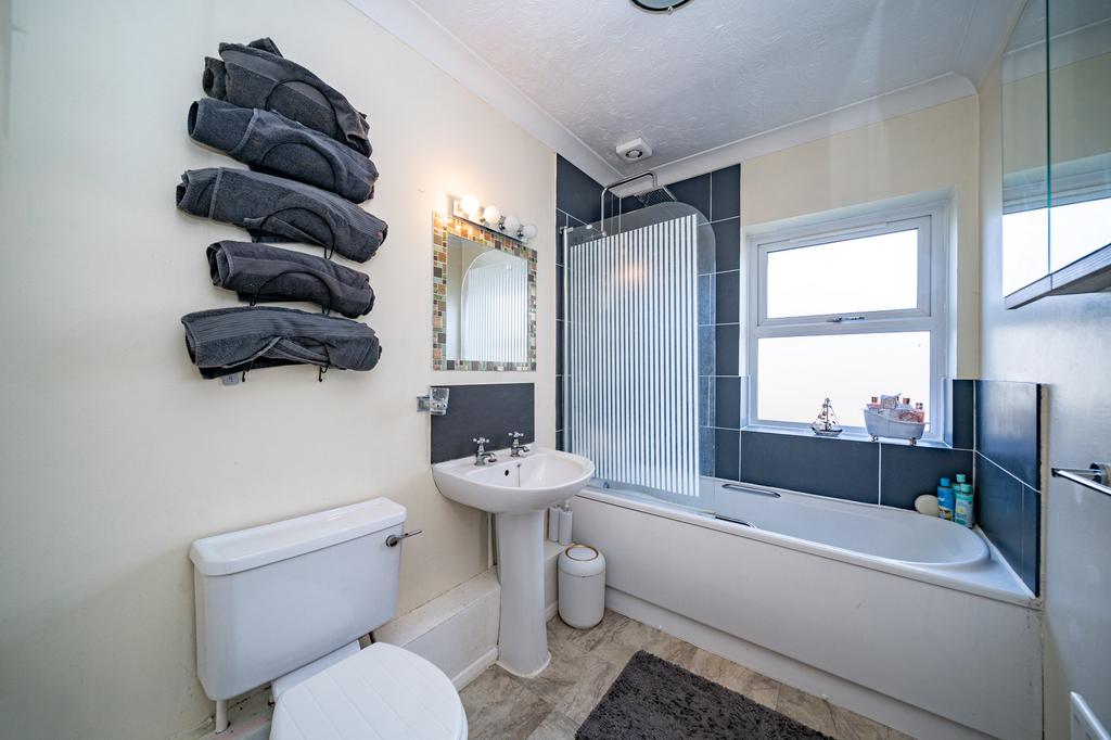 41-Avocet-Way-08406