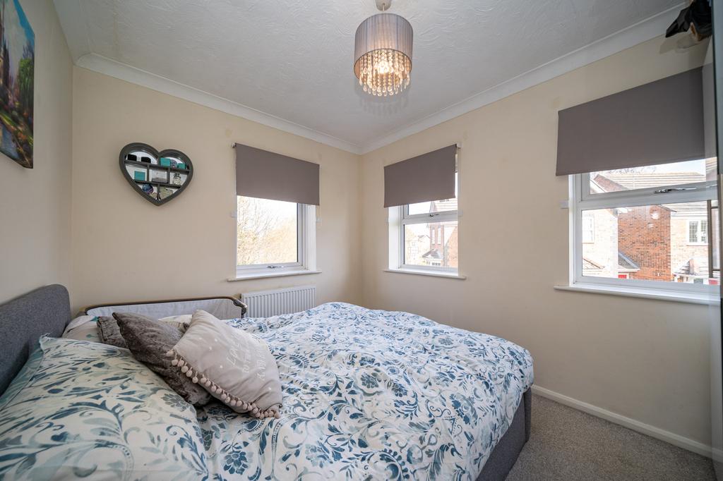 41-Avocet-Way-08409