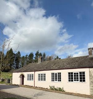 3 bedroom bungalow to rent, Tolson Hall Cottage, Ellergreen Estate, Hollins Lane, Burneside, LA9