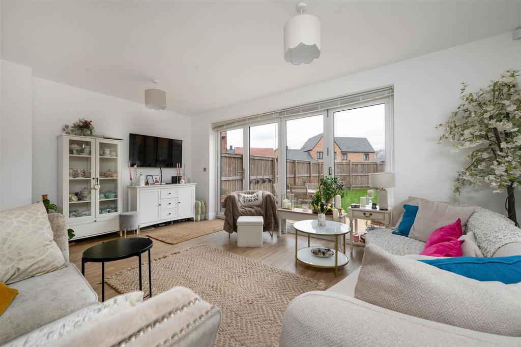 Living and dining area