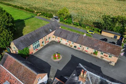5 bedroom detached house for sale, Derby Road, Draycott