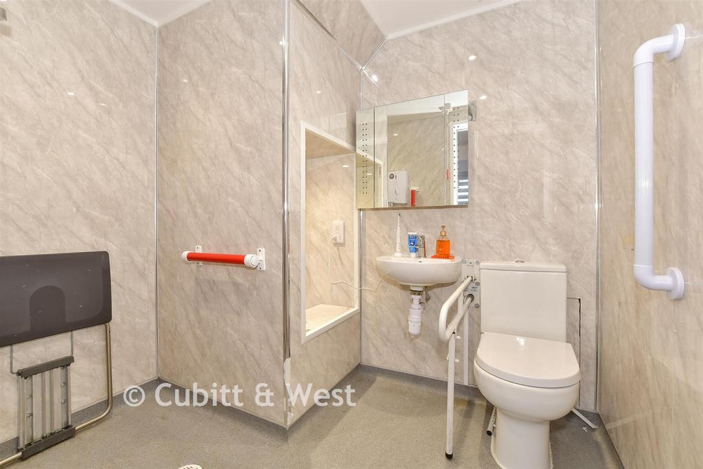En-Suite Wet Room