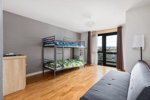 2 bedroom flat to rent, Axminster Road, London, N7
