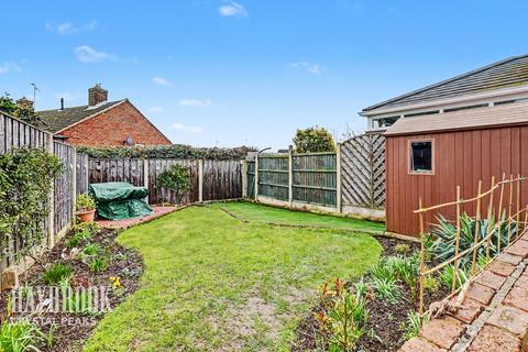 2 bedroom semi-detached house for sale, Curlew Avenue, Eckington